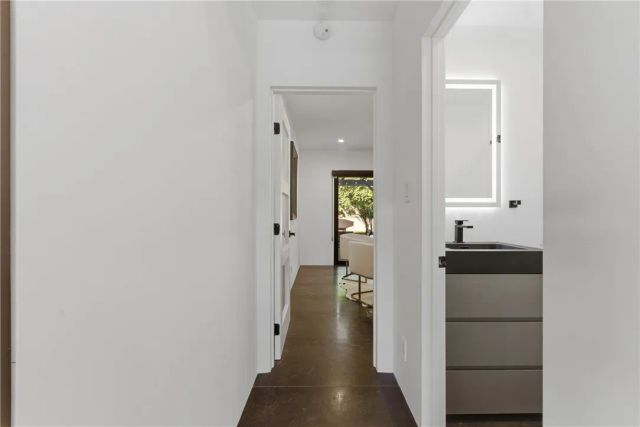 5255 Melvin, Tarzana, CA 91356