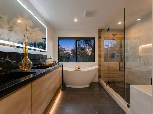 5255 Melvin, Tarzana, CA 91356