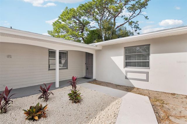 6882 PINEHURST DRIVE, Spring Hill, FL 34606