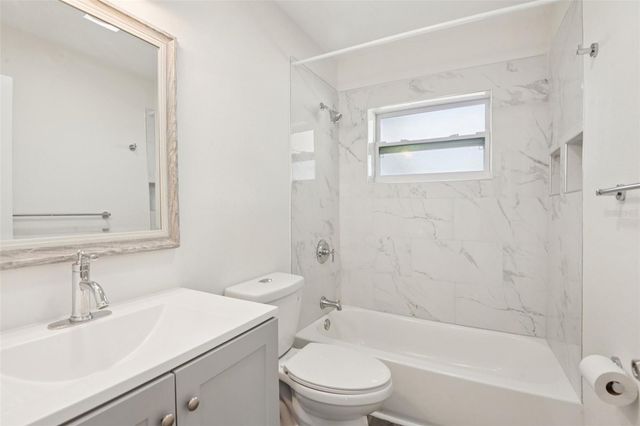 6882 PINEHURST DRIVE, Spring Hill, FL 34606