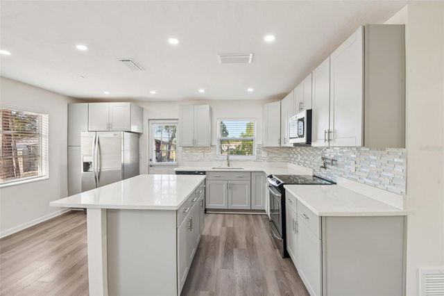 6882 PINEHURST DRIVE, Spring Hill, FL 34606