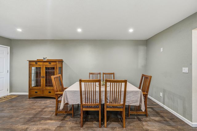 7901 N CAVENDISH CT, Columbia, MO 65202