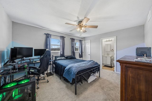 7901 N CAVENDISH CT, Columbia, MO 65202