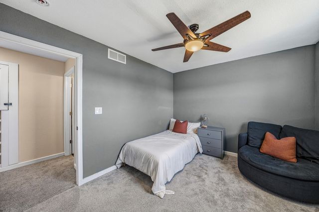 7901 N CAVENDISH CT, Columbia, MO 65202