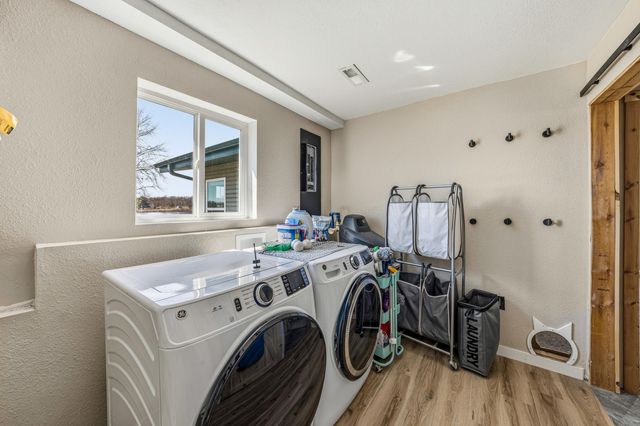 7901 N CAVENDISH CT, Columbia, MO 65202