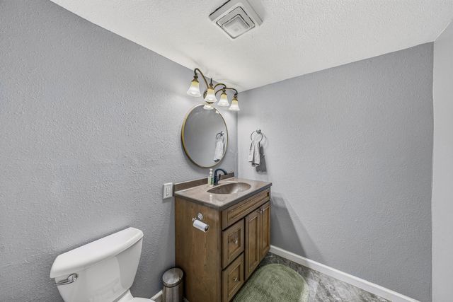 7901 N CAVENDISH CT, Columbia, MO 65202