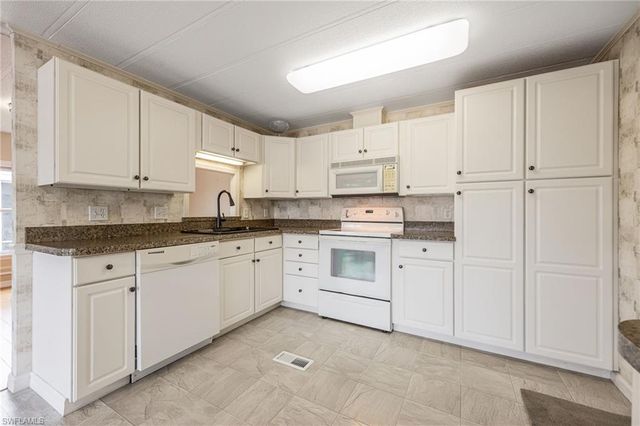 91 Snead DR, North Fort Myers, FL 33903