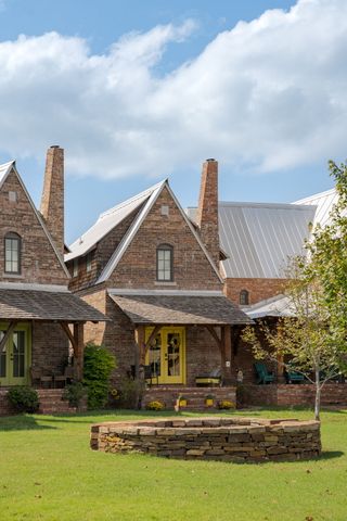 43 Redbud Street A, Carlton Landing, OK 74432