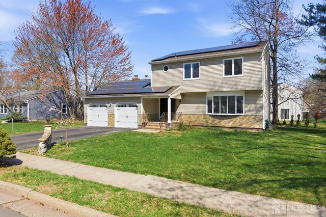 16 McKinley Street, Edison, NJ 08820