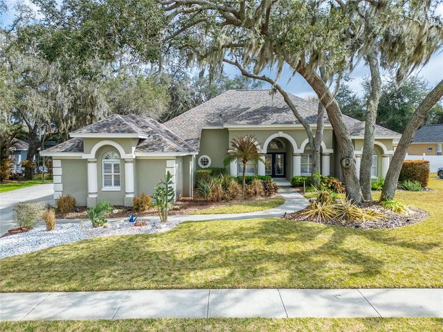 5018 SYLVAN OAKS DRIVE, Valrico, FL 33596