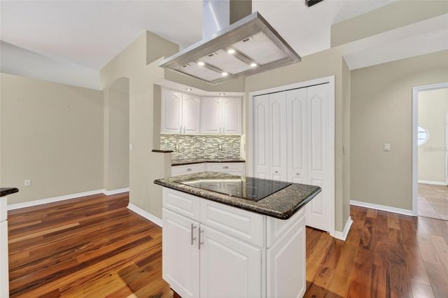 5018 SYLVAN OAKS DRIVE, Valrico, FL 33596