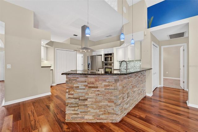 5018 SYLVAN OAKS DRIVE, Valrico, FL 33596