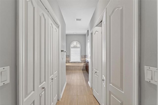 5018 SYLVAN OAKS DRIVE, Valrico, FL 33596