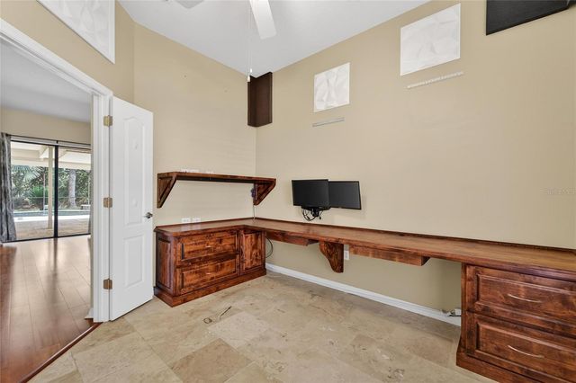 5018 SYLVAN OAKS DRIVE, Valrico, FL 33596