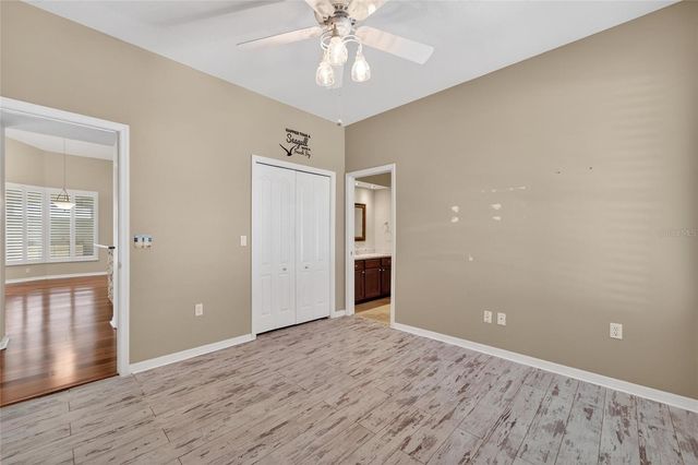 5018 SYLVAN OAKS DRIVE, Valrico, FL 33596