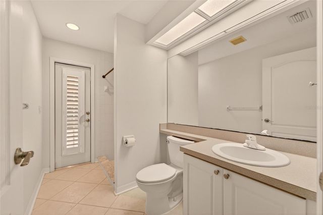 5018 SYLVAN OAKS DRIVE, Valrico, FL 33596