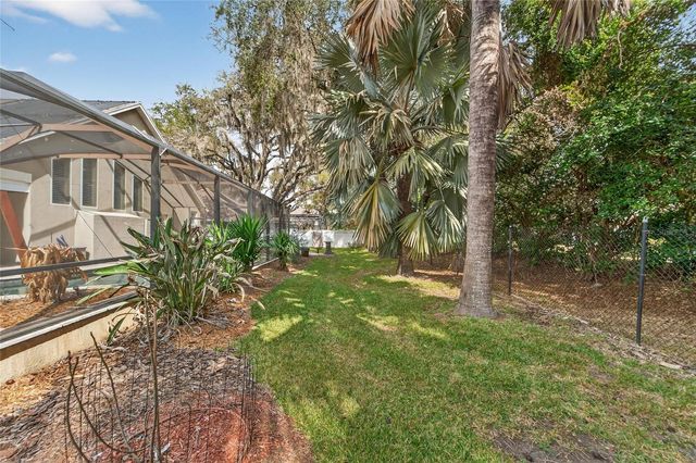 5018 SYLVAN OAKS DRIVE, Valrico, FL 33596