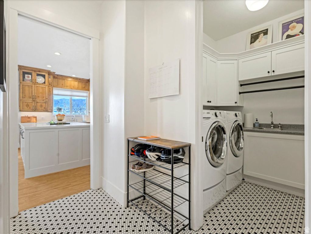 Image 19 of property listing at 13503 S LOVERS LN, Riverton, UT 84065