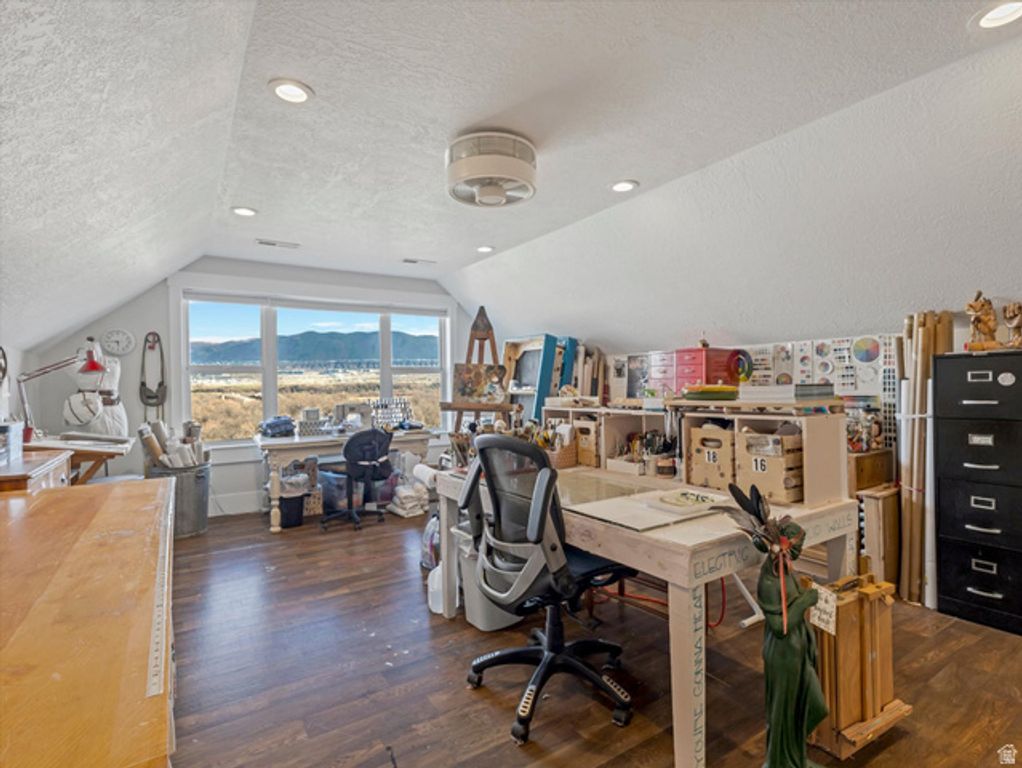 Image 31 of property listing at 13503 S LOVERS LN, Riverton, UT 84065