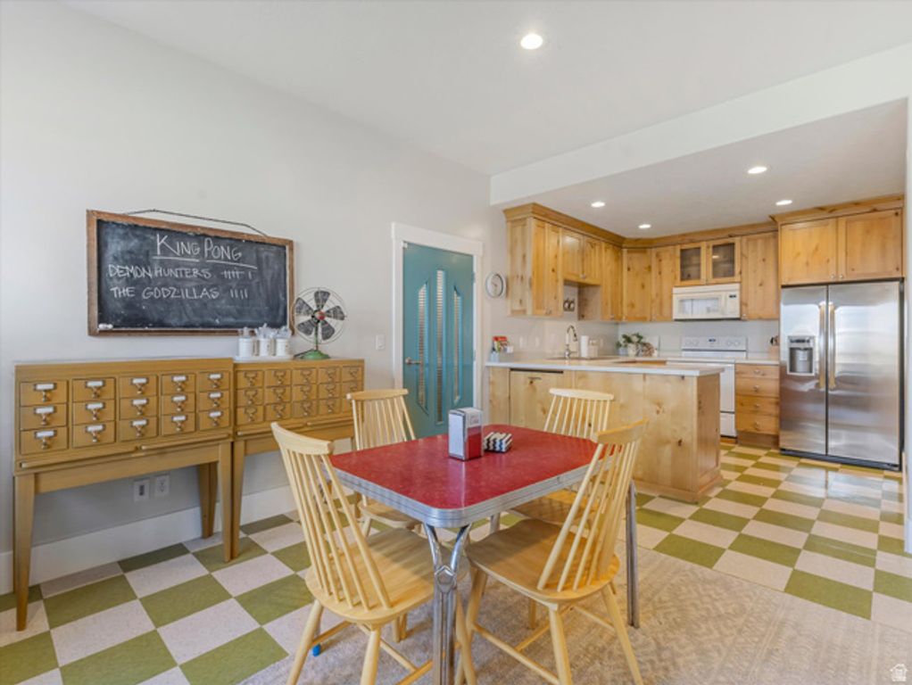 Image 41 of property listing at 13503 S LOVERS LN, Riverton, UT 84065