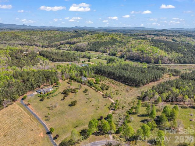 426 River Road, Rutherfordton, NC 28139