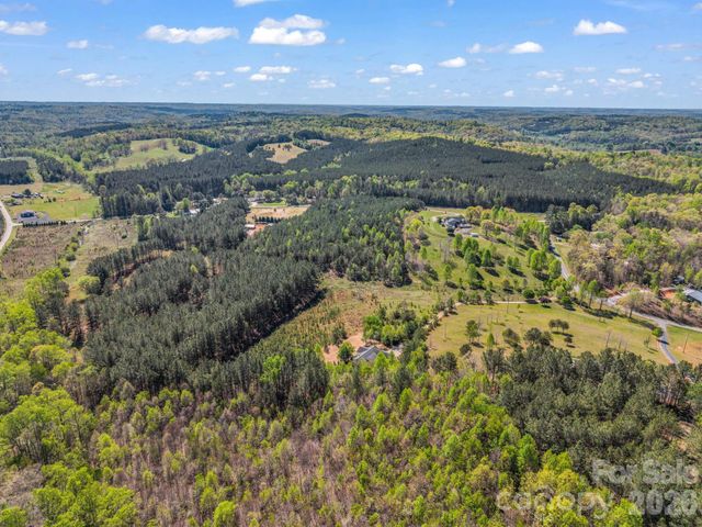 426 River Road, Rutherfordton, NC 28139