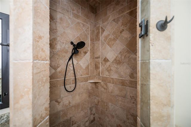 612 BARCELONA AVENUE, Venice, FL 34285