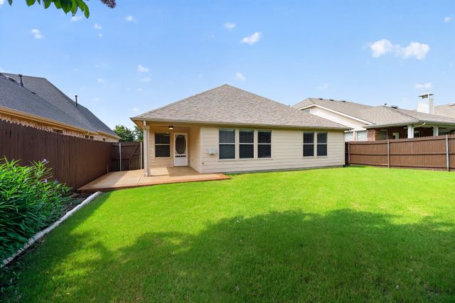 312 Blackhaw Drive, Fate, TX 75087