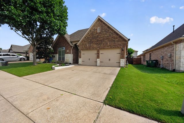 312 Blackhaw Drive, Fate, TX 75087
