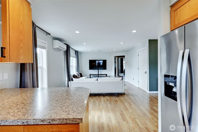 7701 Beacon Place NE #103, Bremerton, WA 98311
