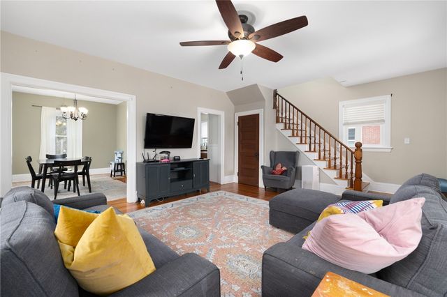 2136 Cranston Street, Cranston, RI 02920