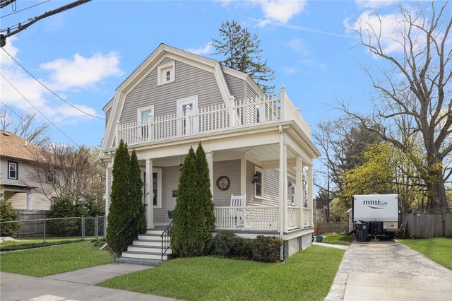2136 Cranston Street, Cranston, RI 02920