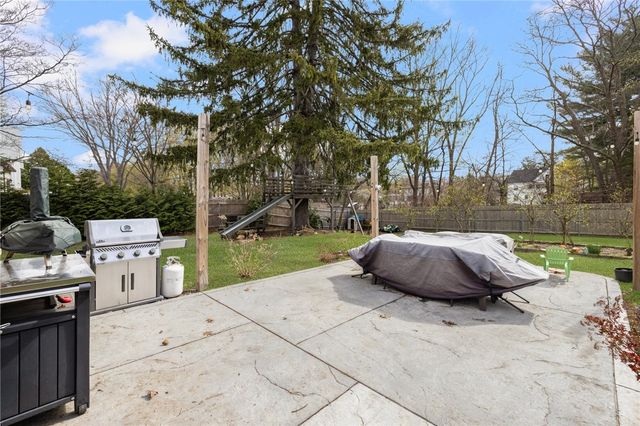 2136 Cranston Street, Cranston, RI 02920