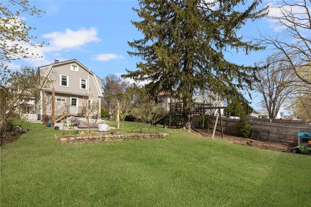 2136 Cranston Street, Cranston, RI 02920