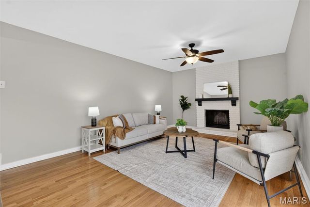 4 Sunnydays Court, St Charles, MO 63303