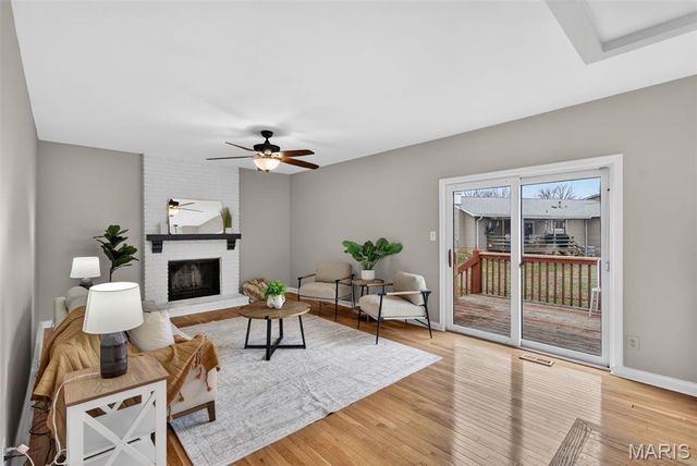 4 Sunnydays Court, St Charles, MO 63303