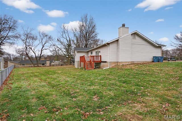 4 Sunnydays Court, St Charles, MO 63303