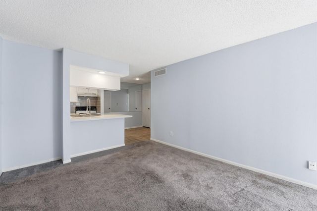 3919 Fairmont Parkway 227, Pasadena, TX 77504