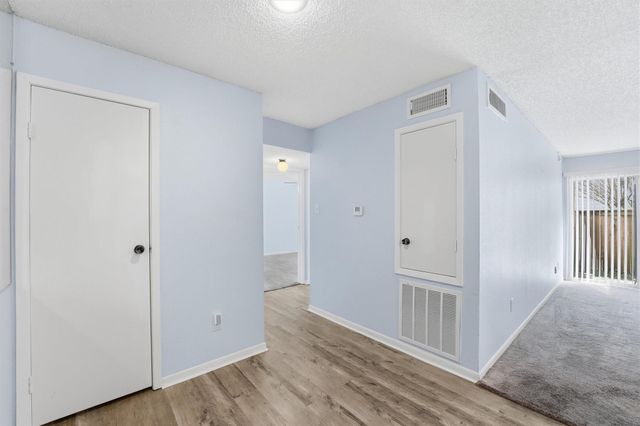 3919 Fairmont Parkway 227, Pasadena, TX 77504