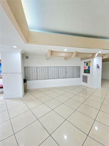 1300 NE Miami Gardens Drive 308E, Miami, FL 33179
