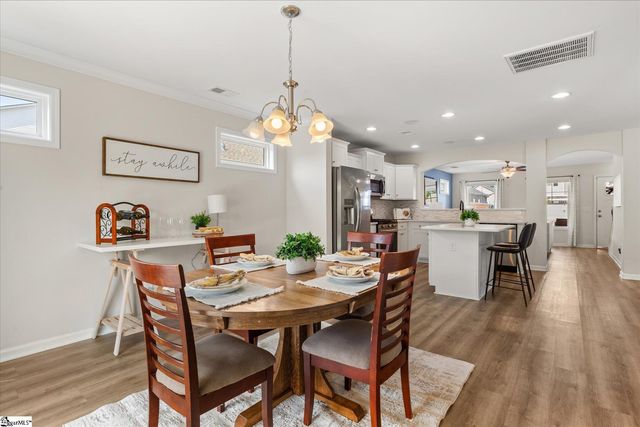 422 Icebow Road, Fountain Inn, SC 29644