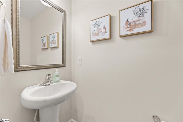 422 Icebow Road, Fountain Inn, SC 29644