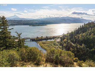 248 STERLING Blvd, White Salmon, WA 98672