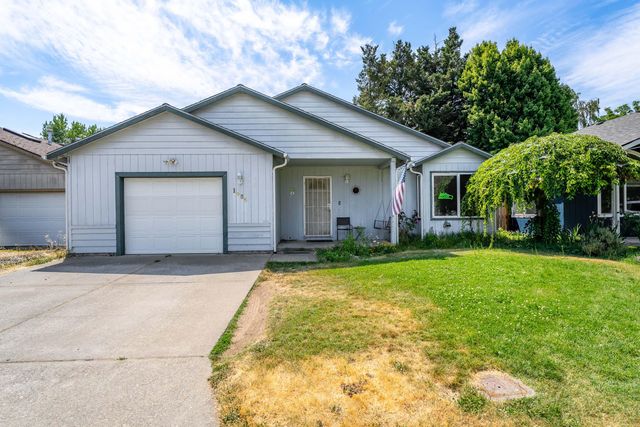 1986 SW Betty Lane, Grants Pass, OR 97526