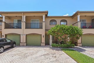 6272 S MILITARY Trail 203, Lake Worth, FL 33463