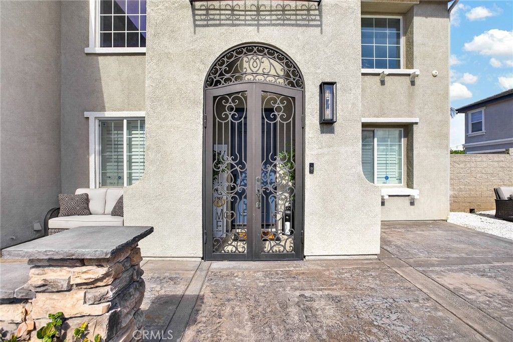 10752 Saffron, Fontana, CA 92337 — photo 4