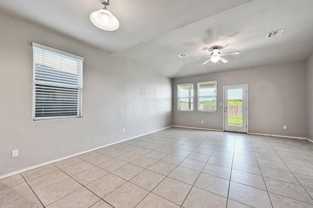 374 Wincliff DR, Buda, TX 78610