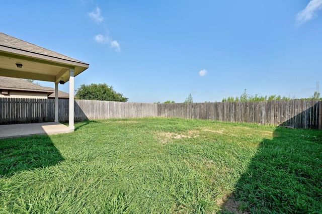 374 Wincliff DR, Buda, TX 78610