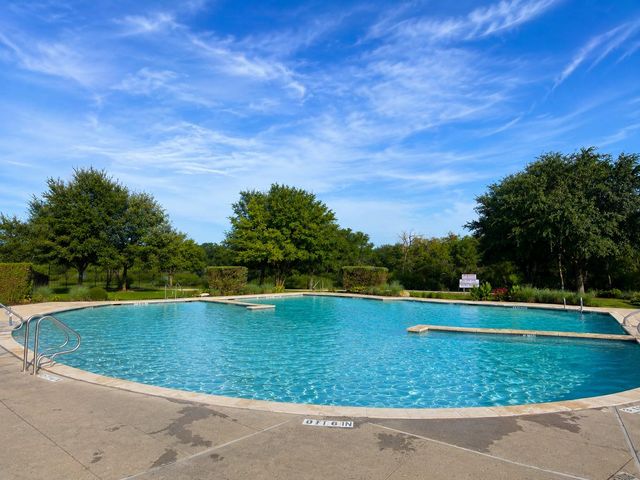 374 Wincliff DR, Buda, TX 78610