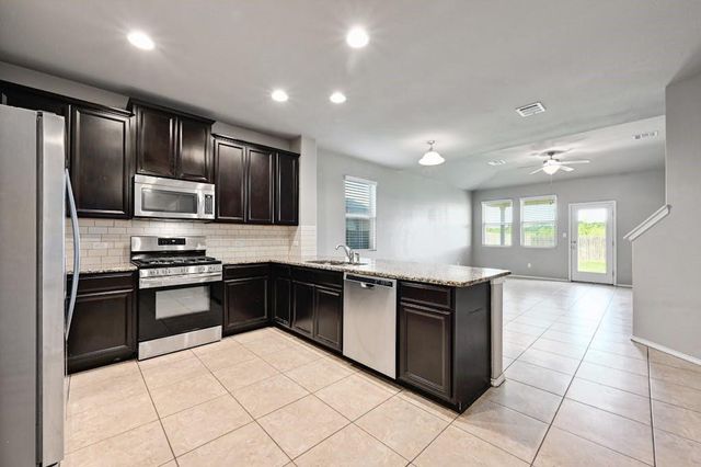 374 Wincliff DR, Buda, TX 78610